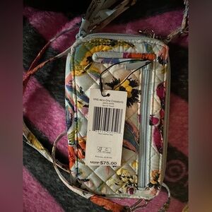 BNWT Vera Bradley “sea air floral” RFID all in one crossbody.